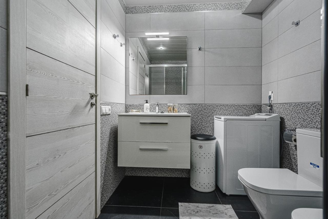 Amazing 3 Bedroom Apartment On The First Line Of The Best Las Americas Beach, Air Conditioner And Terrace Ocean View Playa de las Americas  Exterior photo