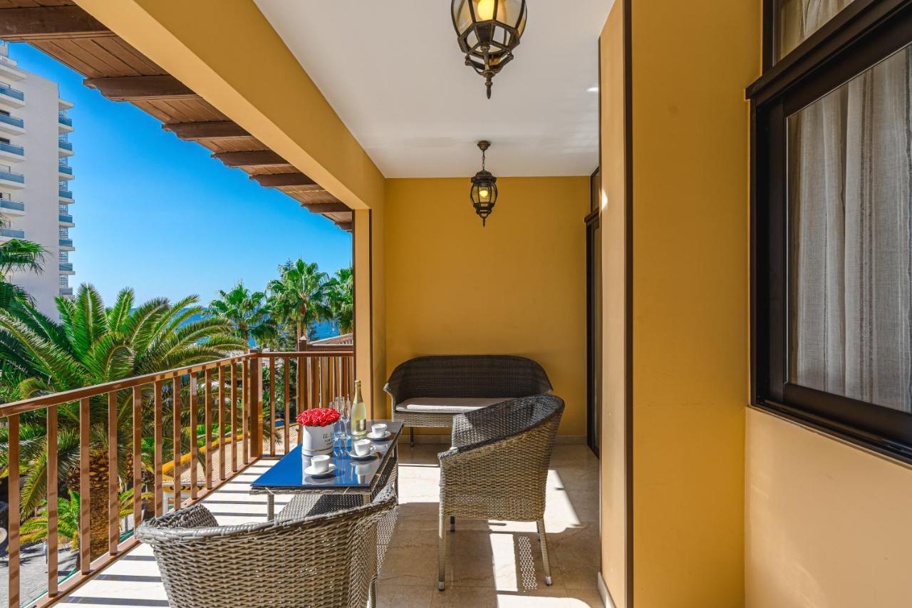 Amazing 3 Bedroom Apartment On The First Line Of The Best Las Americas Beach, Air Conditioner And Terrace Ocean View Playa de las Americas  Exterior photo